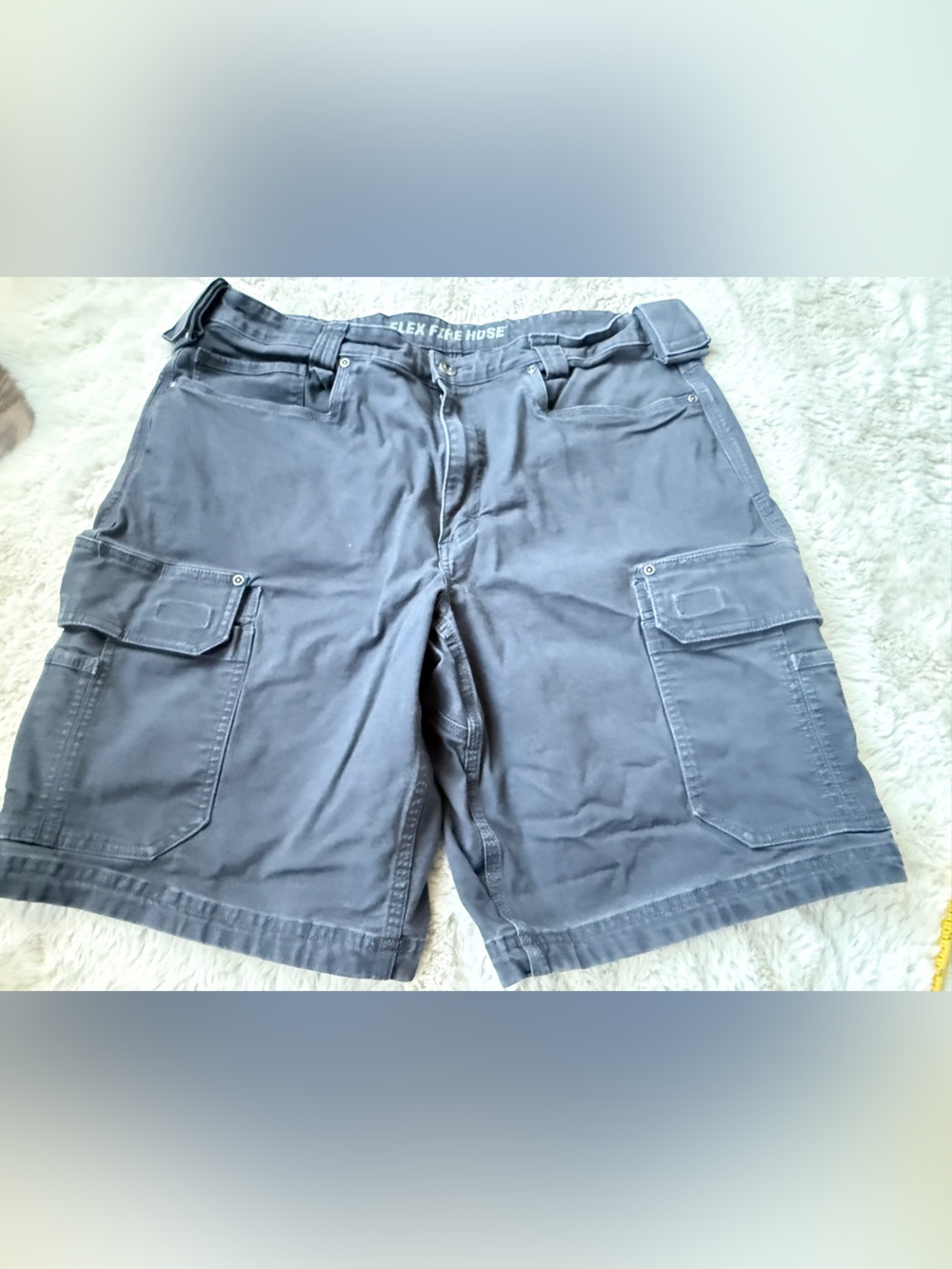 Duluth Men's Navy Flex Firehose Cargo Shorts 40 Waist